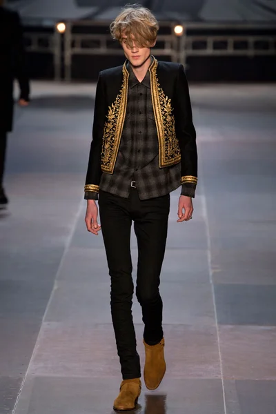 Look 35
